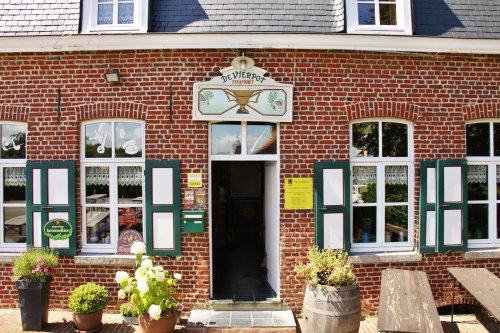 Estaminets flamands : De Vierpot ( Le pot à braises) à Boeschepe