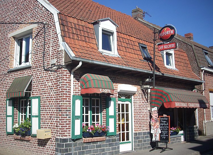 Estaminets flamands : Café - Boucherie ( Eric Kieken) à Godewaersvelde